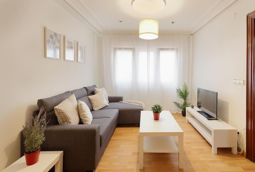621B Acogedor Apartamento Oviedo Bagian luar foto
