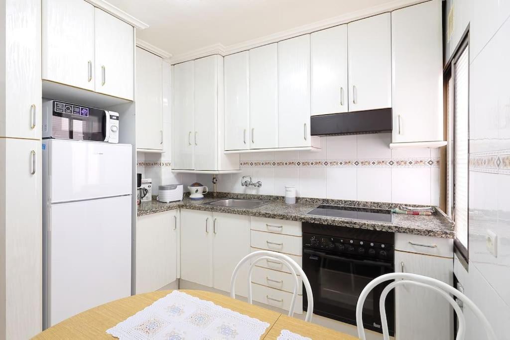 621B Acogedor Apartamento Oviedo Bagian luar foto